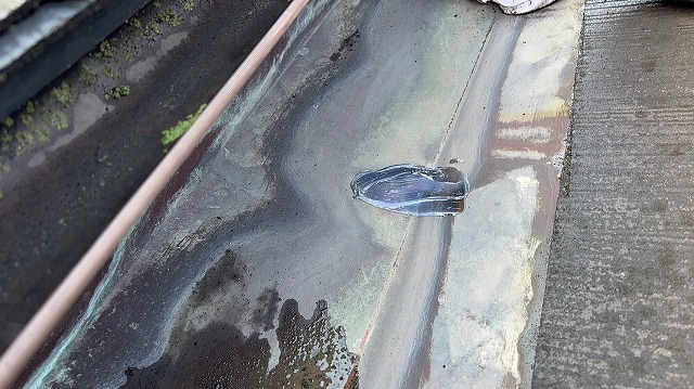 シーリング打ち